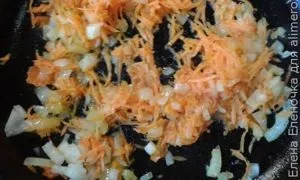 Картопля з сардельками по-селянськи в горщиках (картопля в горщиках) Картопля з сардельками по-селянськи в горщиках