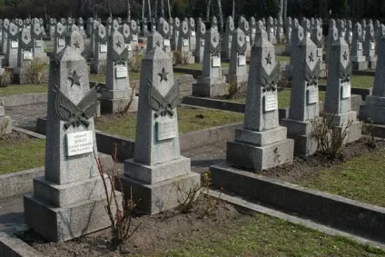 До чого сняться могили сонник, бачити порожню, яма, цвинтар, лежати, свіжа, впасти, провалитися, (могили) До чого сняться могили сонник, бачити порожню, яма, цвинтар, лежати, свіжа, впасти, провалитися,