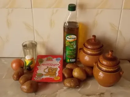 Картопля в горщику з сосисками - рецепт в духовці (картопля в горщику з сосисками) Картопля в горщику з сосисками - рецепт в духовці