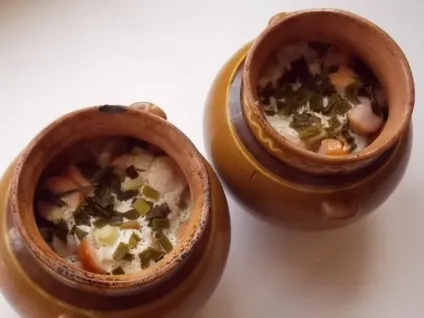 Картопля в горщику з сосисками - рецепт в духовці (картопля з сосисками в духовці) Картопля в горщику з сосисками - рецепт в духовці