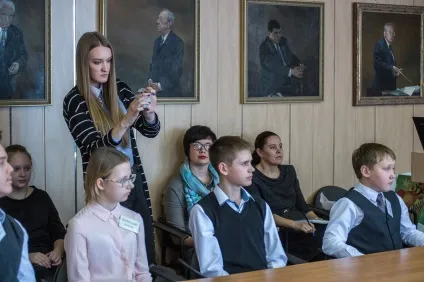 Виховна година сергея Петрухіна дитяче інтерв'ю з головним лікарем Благовіщенській клінічної лікарні (китай) Виховна година сергея Петрухіна дитяче інтерв'ю з головним лікарем Благовіщенській клінічної лікарні