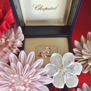 Кільця-легенди chopard
