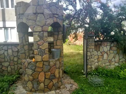 Колодязь на дачі як зробити своїми руками криничний будиночок