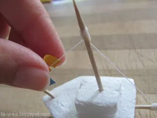 Кораблики з пінопласту