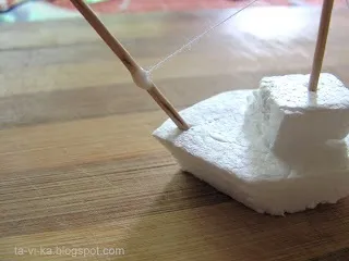 Кораблики з пінопласту