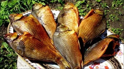 Копчений карась холодного і гарячого копчення (копчення) Копчений карась холодного і гарячого копчення