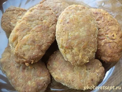 Котлети з курячого фаршу (більше котлетки будуть) Котлети з курячого фаршу