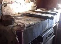 Крісло-гойдалка із лози