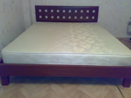 Ліжко з сосни