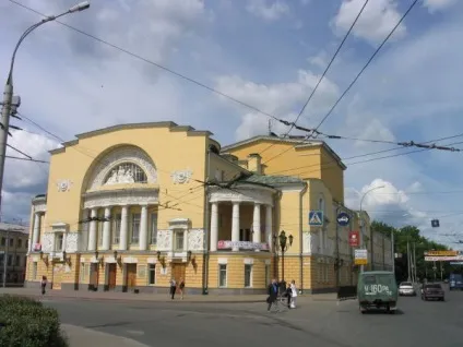 Хто і коли створив перший театр в світі (новини шоу бізнесаУкаіни) Хто і коли створив перший театр в світі