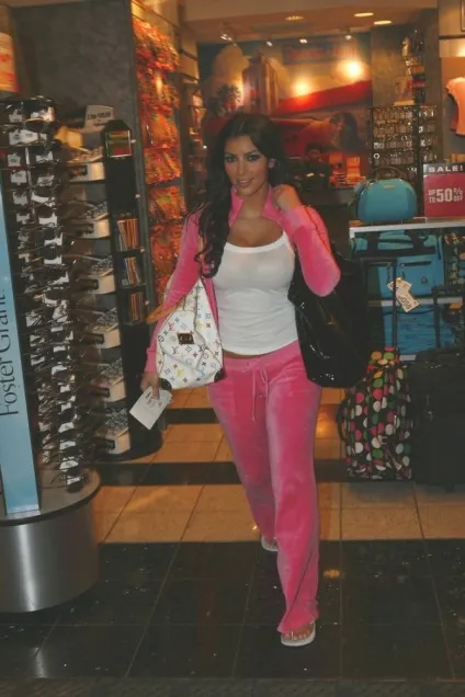 Культова річ велюровий костюм juicy couture, мода (костюм) Культова річ велюровий костюм juicy couture, мода