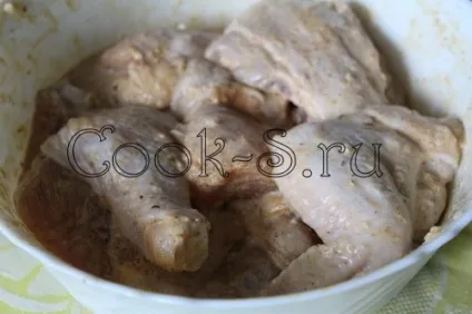Курка, запечена в духовці - покроковий рецепт з фото, страви з курки (страви з курки) Курка, запечена в духовці - покроковий рецепт з фото, страви з курки