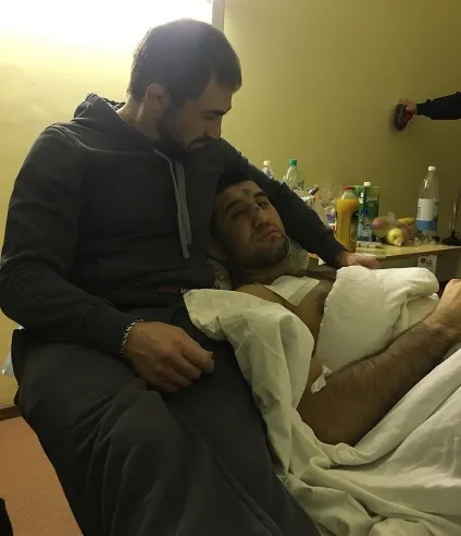 Lastround - що відомо про ситуацію з нападом на Расула Мірзаєва оновлюється (Расула) Lastround - що відомо про ситуацію з нападом на Расула Мірзаєва оновлюється