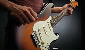 Легендарна електрогітара fender stratocaster