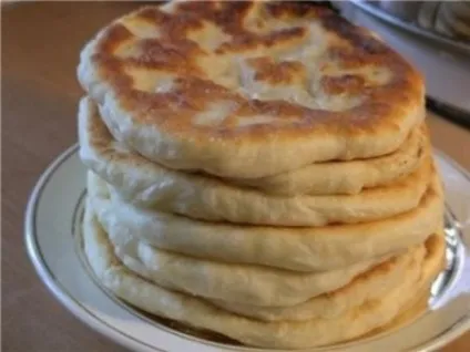 Коржі на сковороді - рецепти з фото (приготувати коржі сковороді) Коржі на сковороді - рецепти з фото