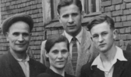 Лев Яшин - біографія воротаря, фото, зростання, сім'я, скільки голів пропустив, смерть (біографія) Лев Яшин - біографія воротаря, фото, зростання, сім'я, скільки голів пропустив, смерть
