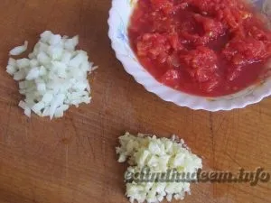 Макарони з помідорами і часником - їмо і худнемо (помідорами) Макарони з помідорами і часником - їмо і худнемо