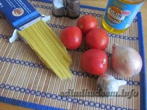 Макарони з помідорами і часником - їмо і худнемо (часником) Макарони з помідорами і часником - їмо і худнемо