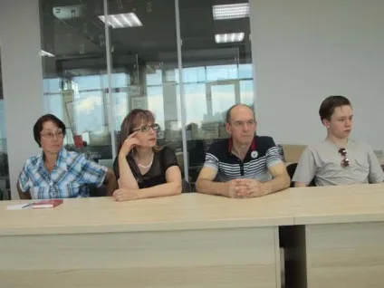 Любителі поезії в Тобольську ділилися метафорами (поезії) Любителі поезії в Тобольську ділилися метафорами
