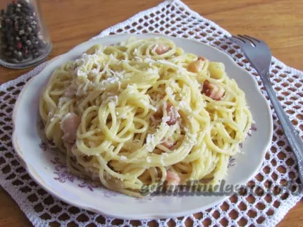 Макарони з помідорами і часником - їмо і худнемо (часником) Макарони з помідорами і часником - їмо і худнемо