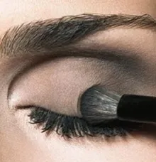 Макіяж зима 2009-2010 smokey eyes - модний вечірній макіяж ваших таємничих очей (smokey) Макіяж зима 2009-2010 smokey eyes - модний вечірній макіяж ваших таємничих очей