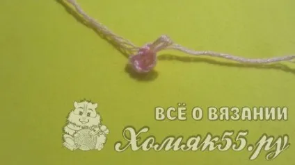 Маленькі квіточки гачком