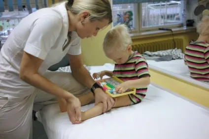 Масаж, ЛФК, війта-терапія і бобат-терапія та інші методи реабілітації при ДЦП