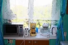 Мікрохвильовка на кухні де і як розмістити 9 унікальних прикладів з фото і відео