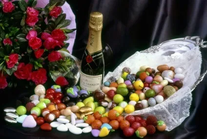 Незвичайні весільні традиції в різних країнах світу (сім'я) Незвичайні весільні традиції в різних країнах світу