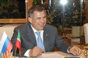 Суспільство, суспільство, Рустам Мінніханов ніхто на держслужбу насильно не жене (Мінніханов) Суспільство, суспільство, Рустам Мінніханов ніхто на держслужбу насильно не гонит