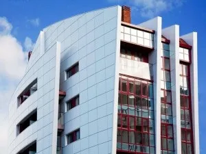Облицювання зовнішніх стін будівлі композитними алюмінієвими панелями (будівлі) Облицювання зовнішніх стін будівлі композитними алюмінієвими панелями