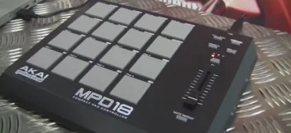 Огляд контролера akai pro mpd18