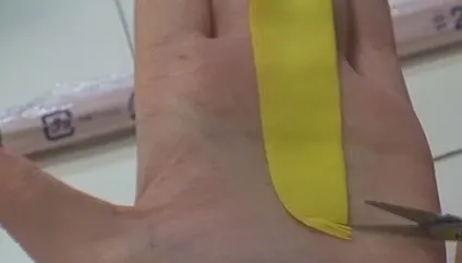 Кульбаби з полімерної глини своїми руками (шматочок полімерної глини) Кульбаби з полімерної глини своїми руками