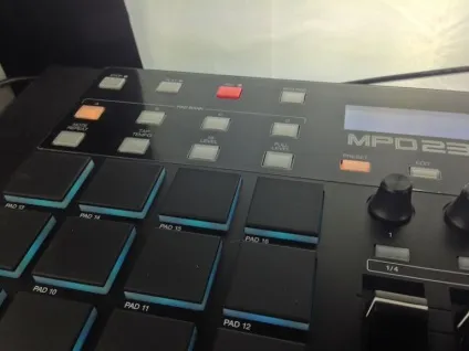 Огляд akai pro mpd232