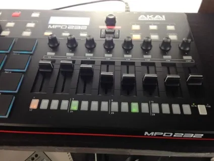 Огляд akai pro mpd232