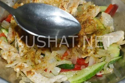 Огірки з м'ясом по-корейськи (огірки з м'ясом по-корейськи) Огірки з м'ясом по-корейськи