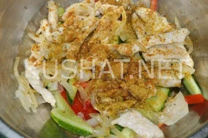 Огірки з м'ясом по-корейськи (по-корейськи) Огірки з м'ясом по-корейськи