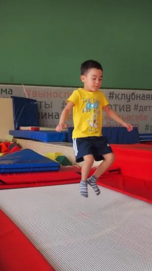 Стаття чим небезпечні і корисні стрибки на батуті (небезпечні) Стаття чим небезпечні і корисні стрибки на батуті