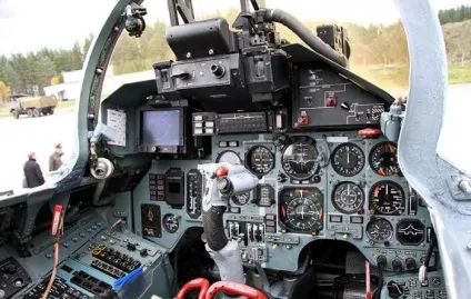 Порівняння мить-29 і су-27 (фото) (порівняння) Порівняння мить-29 і су-27 (фото)