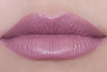 Відтінки червоної помади shiseido rouge rouge відгуки і Свотч, beauty insider (nude lips) Відтінки червоної помади shiseido rouge rouge відгуки і Свотч, beauty insider