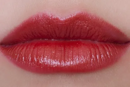 Відтінки червоної помади shiseido rouge rouge відгуки і Свотч, beauty insider (lips) Відтінки червоної помади shiseido rouge rouge відгуки і Свотч, beauty insider