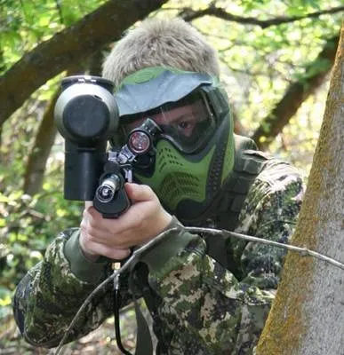 Paintball-life - електронні маркери проти механічних - про пейнтбол в світі