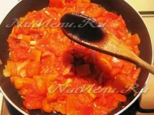 Перець тушкований з овочами