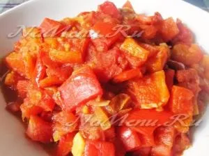 Перець тушкований з овочами