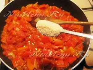Перець тушкований з овочами