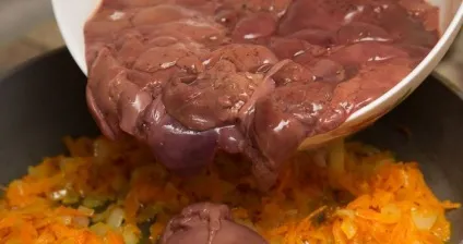 Печінка куряча в мультиварці - докладний опис рецептів з фото (мультиварці) Печінка куряча в мультиварці - докладний опис рецептів з фото