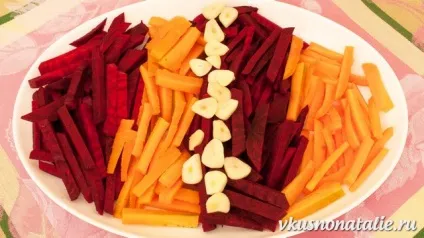 Пелюстки - маринована капуста швидкого приготування з буряком (пелюстки маринована капуста з буряком швидкого приготування) Пелюстки - маринована капуста швидкого приготування з буряком