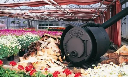 Піч для теплиці тривалого горіння своїми руками схема, фото, покрокова інструкція (тривалого) Піч для теплиці тривалого горіння своїми руками схема, фото, покрокова інструкція