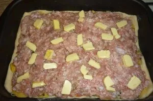 Пиріг з картоплею і фаршем (картоплею фаршем листкового) Пиріг з картоплею і фаршем