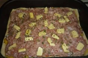 Пиріг з картоплею і фаршем (пиріг з картоплею і фаршем з листкового тіста) Пиріг з картоплею і фаршем